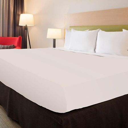 Country Inn & Suites By Radisson, Elkhart North, In Buitenkant foto