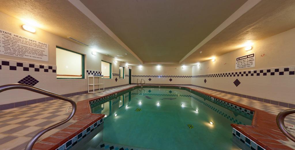 Country Inn & Suites By Radisson, Elkhart North, In Buitenkant foto